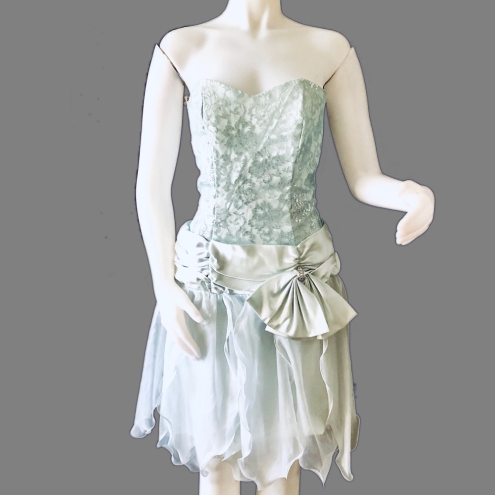 VTG. 80s Ice Blue Strapless Party Prom Dress S/M
